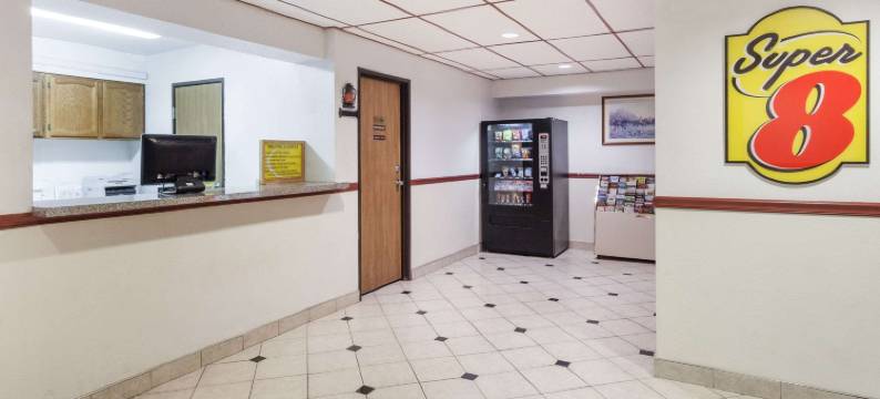 温彻斯特速8酒店(Super 8 by Wyndham Winchester VA)图片