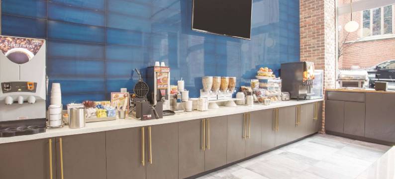 温德姆旗下拉昆塔温德姆酒店套房-内港市中心(La Quinta Inn & Suites by Wyndham Baltimore Downtown)图片