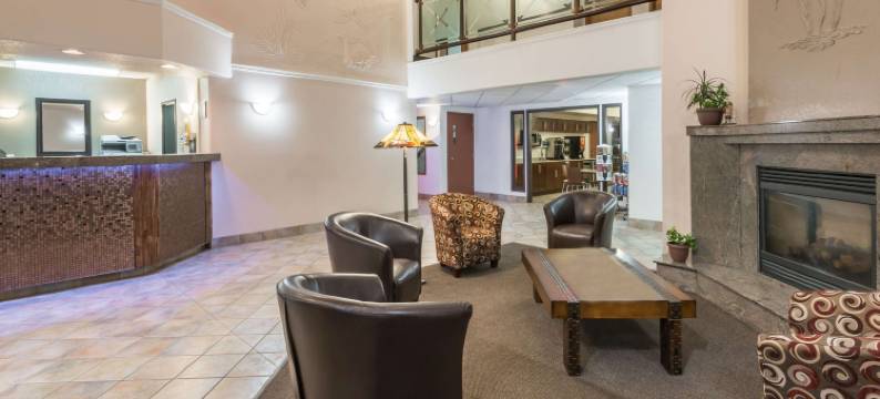 弗米利恩速8酒店(Super 8 by Wyndham Vermilion AB)图片