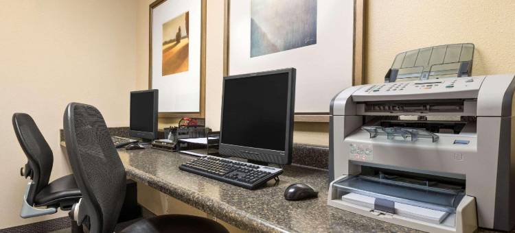 北皮奥里亚丽怡酒店(Country Inn & Suites by Radisson, Peoria North, IL)图片