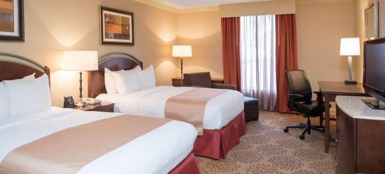 大急流城机场希尔顿逸林酒店(DoubleTree by Hilton Hotel Grand Rapids Airport)图片