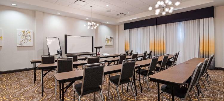 盖洛普贝斯特韦斯特优质套房酒店(Best Western Plus Gallup Inn  Suites)图片