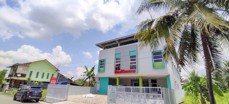 红门酒店清真-近萨特里亚体育馆区(RedDoorz Syariah Near Gor Satria Area)图片