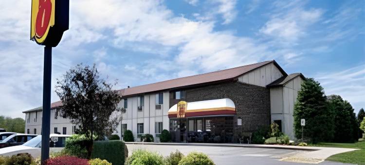 安蒂戈速8酒店(Super 8 by Wyndham Antigo)图片