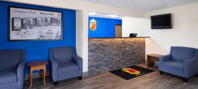 厄斯维尔速8酒店(Super 8 by Wyndham Dyersville Near Field of Dreams)图片