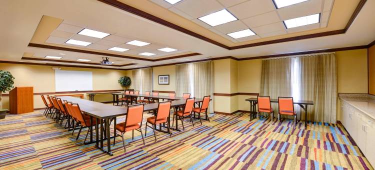 沃纳罗宾斯万枫套房酒店(Fairfield Inn & Suites Warner Robins)图片