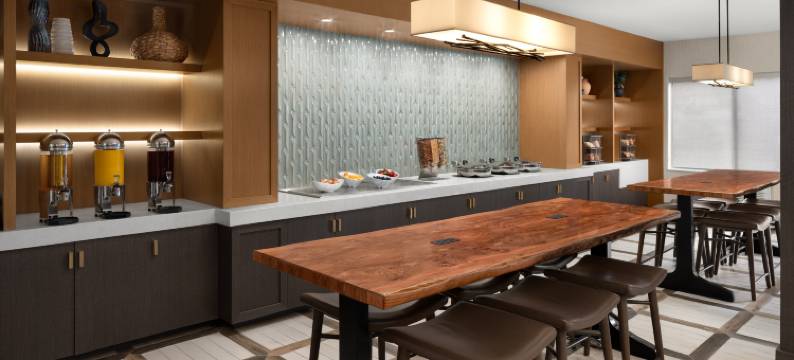 希尔顿逸林酒店-塞勒姆(DoubleTree by Hilton Salem)图片