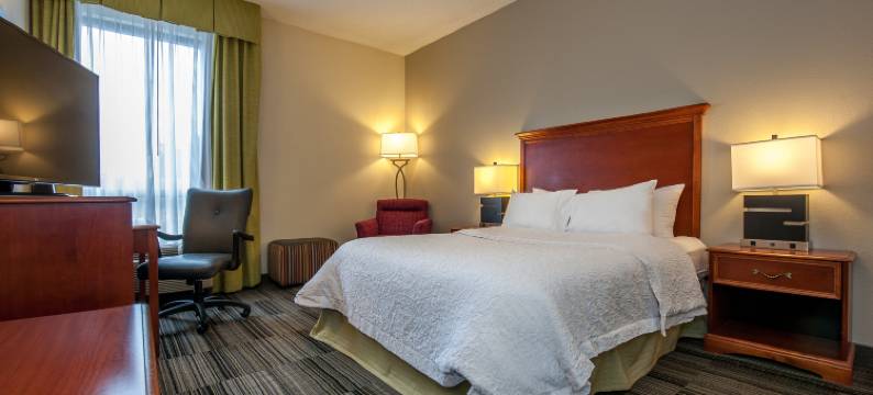 博林格林希尔顿欢朋酒店(Hampton Inn Bowling Green)图片