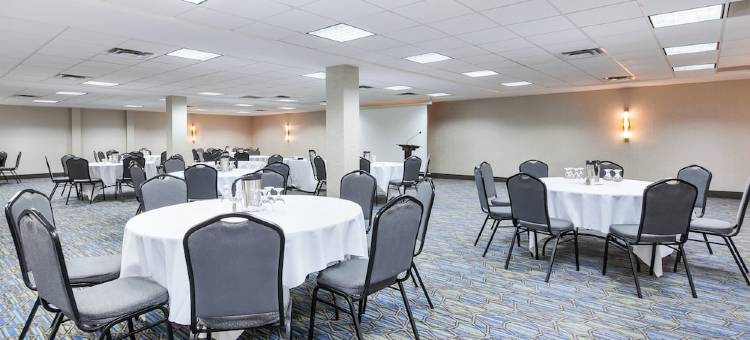 Holiday Inn Express 温尼伯机场 - 罗公园(Holiday Inn Express WINNIPEG AIRPORT - POLO PARK by IHG)图片