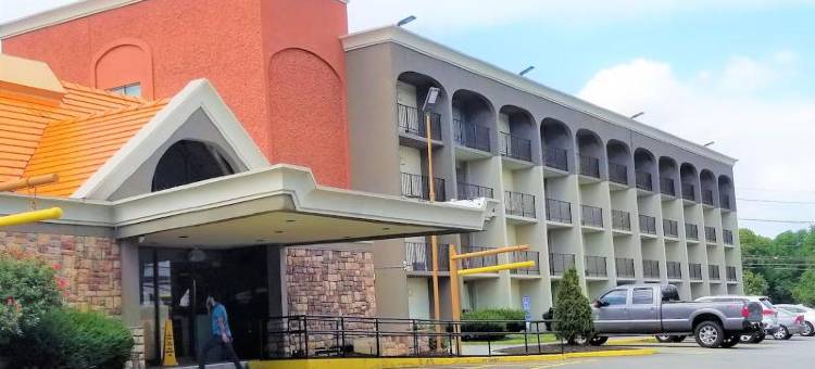 克利夫顿豪生酒店(Howard Johnson by Wyndham Clifton NJ)图片