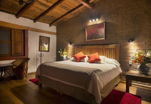 Hotel la Casa de Maty Hotel Overview