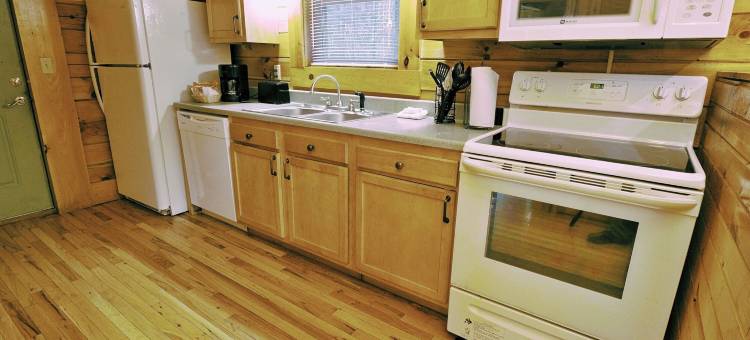 松树天堂小屋(The Cabins at Pine Haven - Beckley)图片