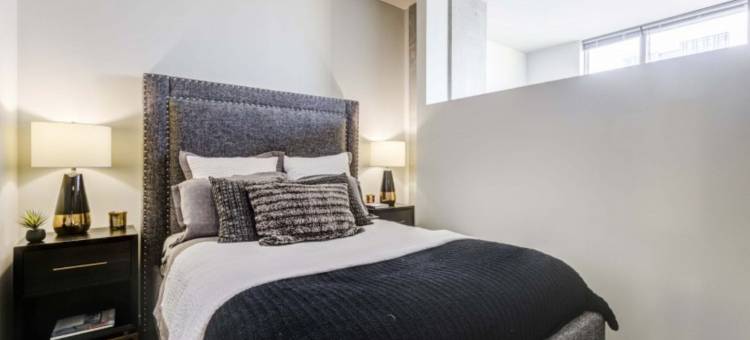 Panoramic City Views and Luxury Amenities - Stylish Urban Retreat图片