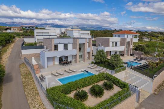 豪华皇家一号私人泳池别墅(Villas Royal I with Private Pool)