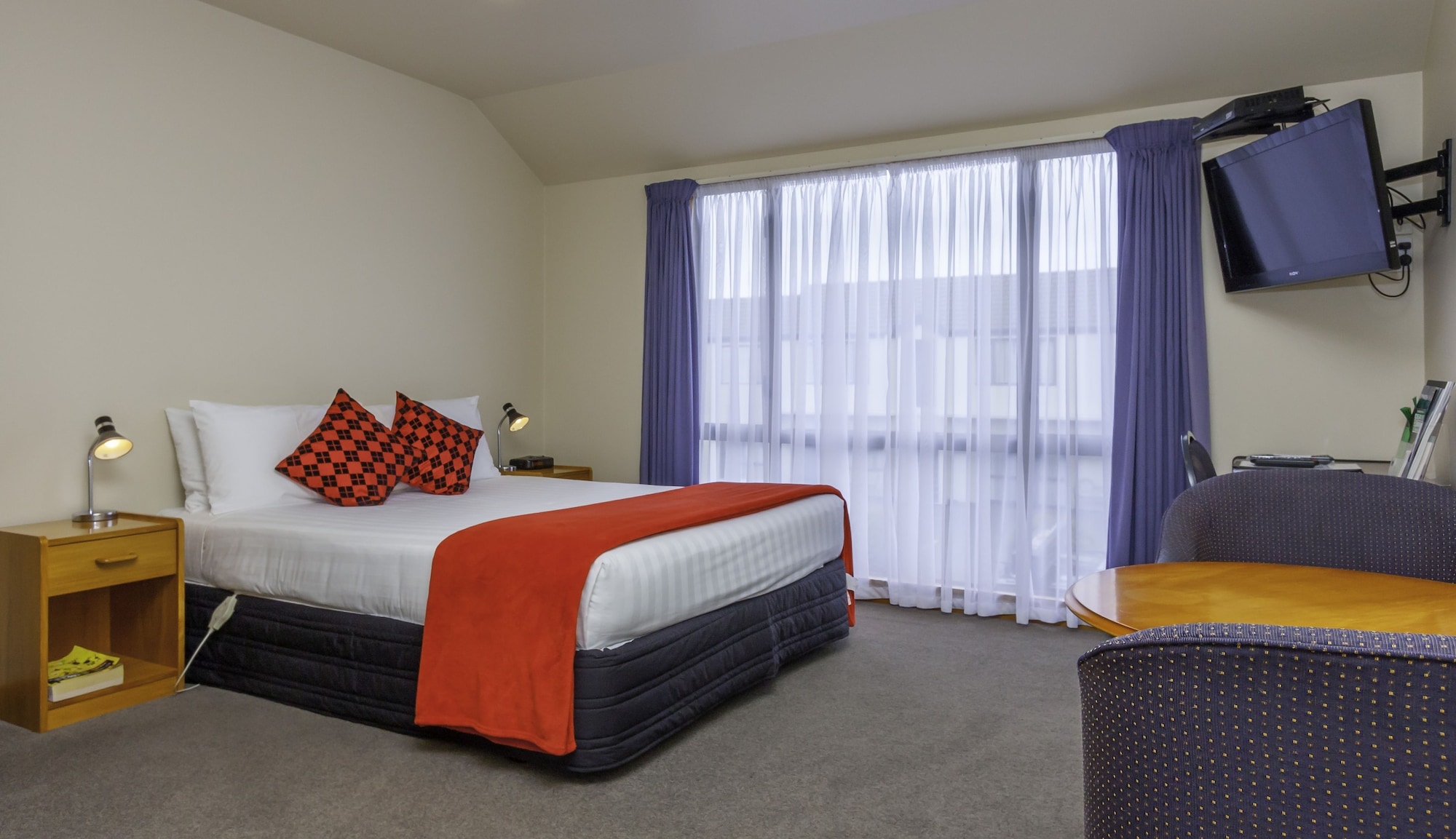 Deans Bush MotelOver view