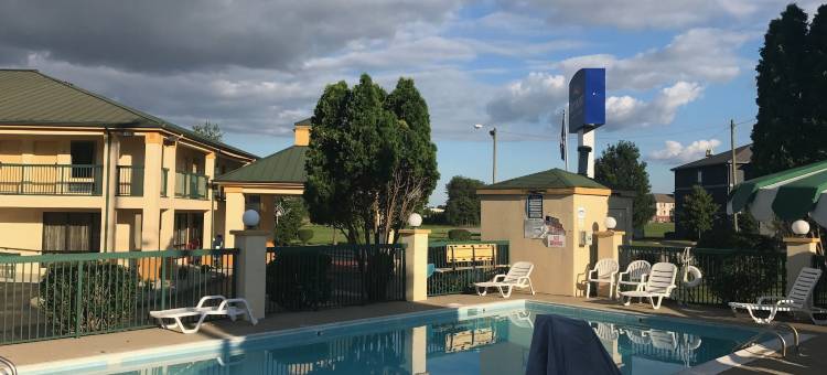 凯夫城呗盟套房酒店(Baymont by Wyndham Cave City)图片