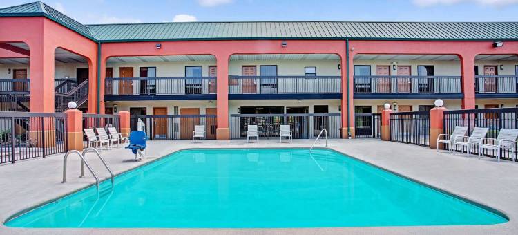 诺克斯维尔东温德姆速8酒店(Super 8 by Wyndham Knoxville East)图片