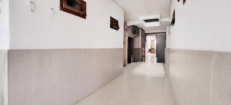 O酒店西瓦兰克托-近明日之城购物中心-原巴东帕西尔C-12公寓(Hotel O Siwalankerto Near City of Tommorow Mall Formerly Padang Pasir C-12 Residence)图片