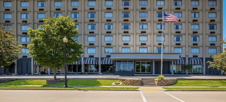 马里内特河畔贝斯特韦斯特酒店(Best Western Riverfront Inn)图片