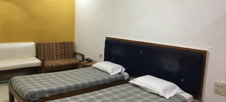 依伦斯山巴古铁塔国际酒店(Iroomz Shanbhag Towers International)图片