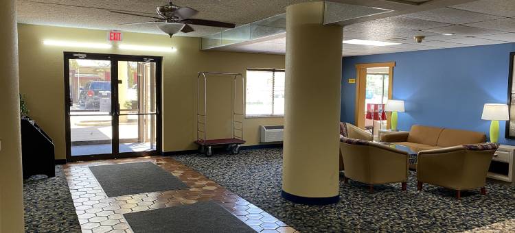 克林顿港速8酒店(Super 8 by Wyndham Port Clinton)图片