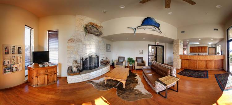 拉诺戴斯套房酒店(Days Inn & Suites by Wyndham Llano)图片