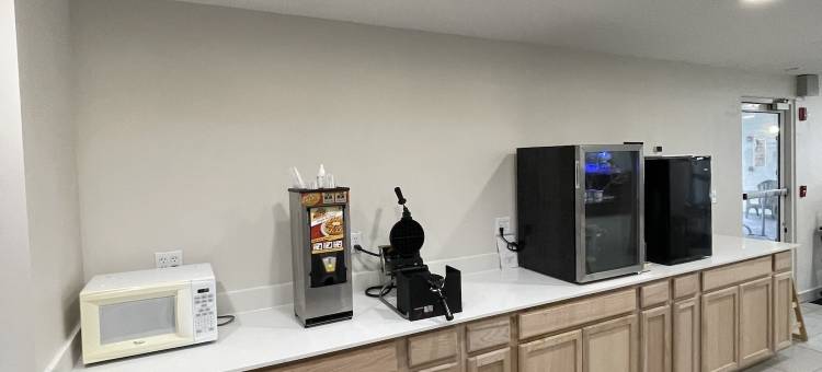 迪拉德克拉丽奥波恩特酒店 - 近蓝岭山脉(Clarion Pointe-Dillard Near Blue Ridge Mountains)图片