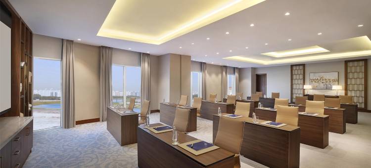 希尔顿酒店 位于阿尔科巴尔的法赫德大道(Hilton Al Khobar King Fahd Causeway)图片