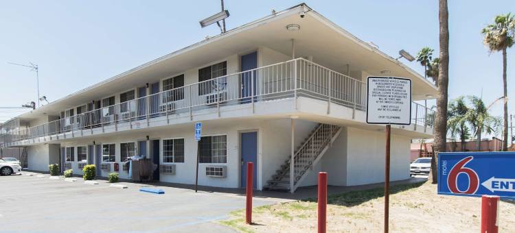 贝克斯菲尔德6号汽车旅馆(Motel 6 Bakersfield, CA - Central)图片