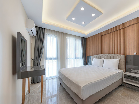 拉里斯通套房温泉酒店