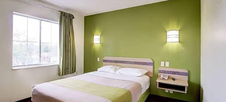 Super 8 by Wyndham Aurora East(Super 8 by Wyndham Aurora East)图片