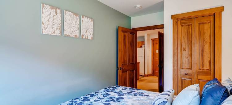 赤鹰 2207 号旅馆(Red Hawk Lodge 2207)图片