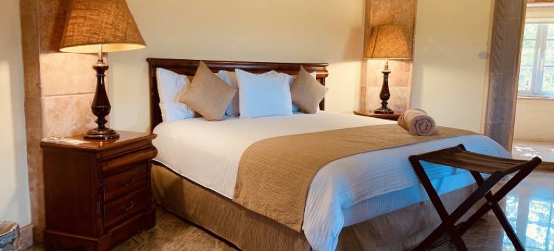 洛瑞安俱乐部酒店(The Lorian Club)图片