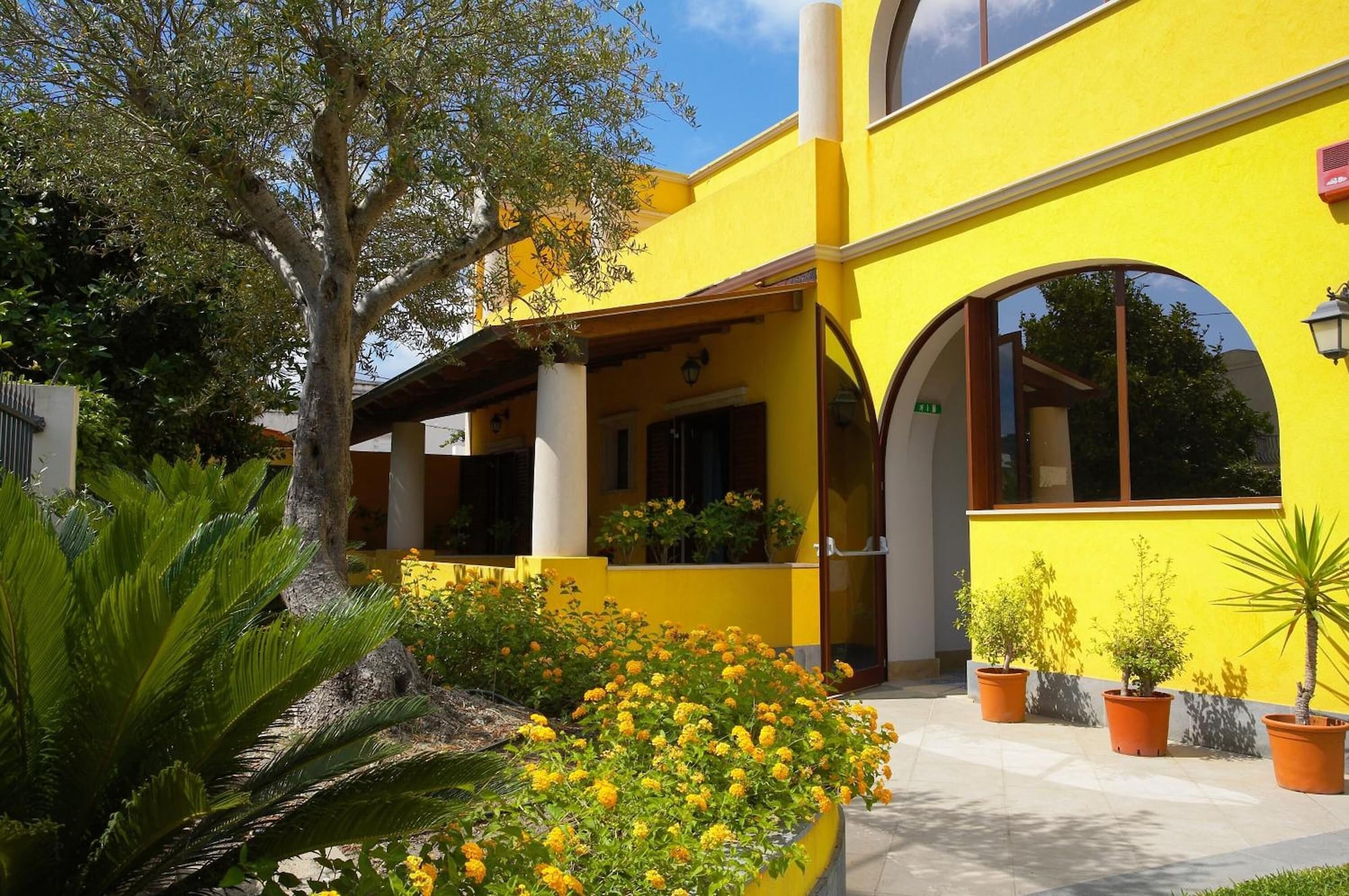 Arciduca Grand Hotel Over view