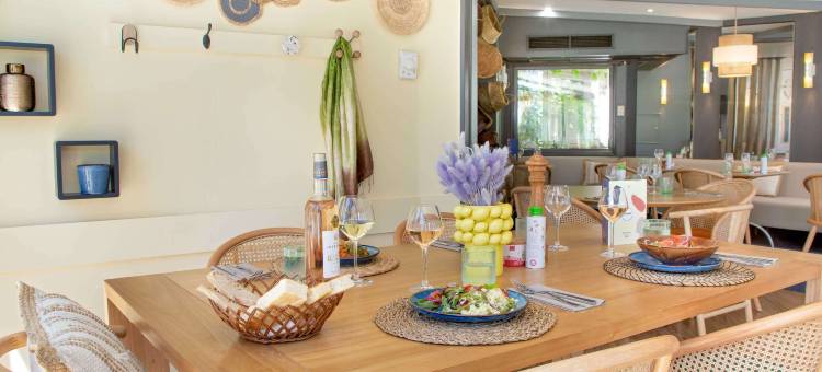 宜必思普罗旺斯地区萨隆南部酒店(Ibis Salon-De-Provence Sud)图片