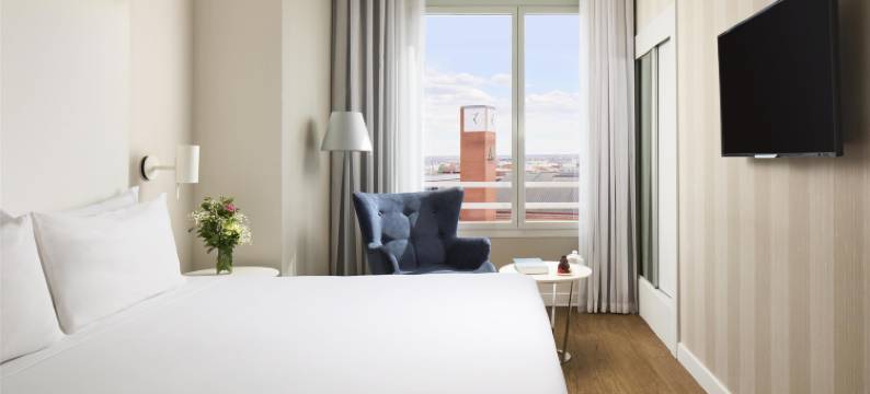 马德里阿托查车站诺瀚酒店(NH Madrid Atocha)图片