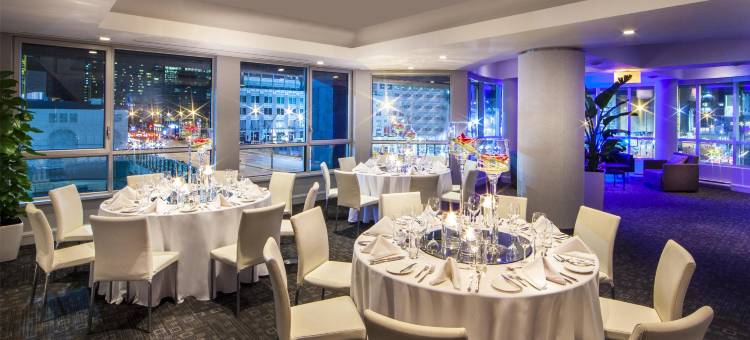 蒙特利尔华威水晶酒店(Warwick Le Crystal Montreal)图片