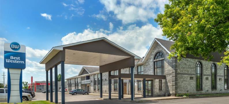 科洛尼尔贝斯特韦斯特酒店(Best Western Smiths Falls Hotel)图片