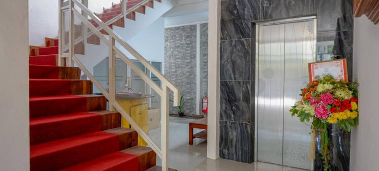 红多兹酒店@三宝垄满者伯夷路(RedDoorz @ Jalan Majapahit Semarang)图片