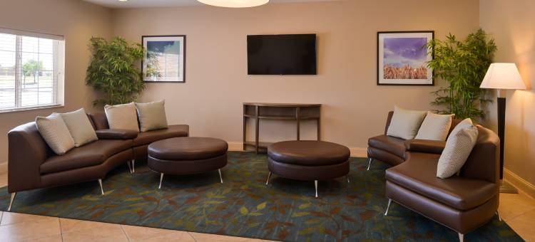 Candlewood Suites 布卢明顿 - 正常 by IHG(Candlewood Suites Bloomington-Normal by IHG)图片