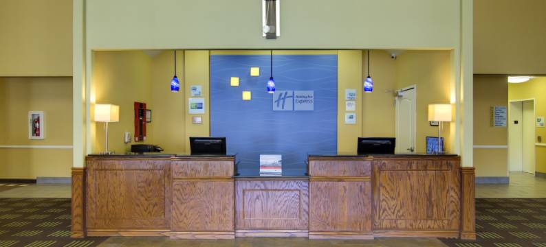 智选假日套房酒店堪萨斯城体育综合区(Holiday Inn Express & Suites KANSAS CITY SPORT COMPLEX AREA by IHG)图片