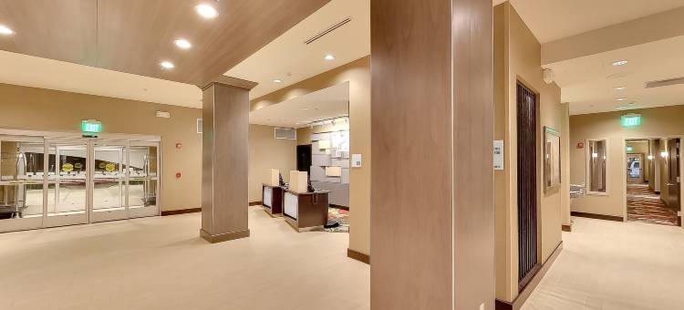 普利茅斯安娜堡区智选假日套房酒店(Holiday Inn Express & Suites Plymouth - Ann Arbor Area)图片