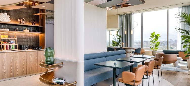 布鲁塞尔机场瑞享酒店(Mövenpick Hotel Brussels Airport)图片