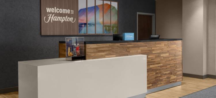 希尔顿长岛法明代尔欢朋酒店及套房(Hampton Inn  Suites by Hilton Long Island Farmingdale)图片