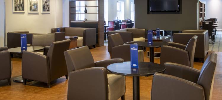 Holiday Inn Express 沃维克M40，JCT.15(Holiday Inn Express Warwick - Stratford-Upon-Avon)图片