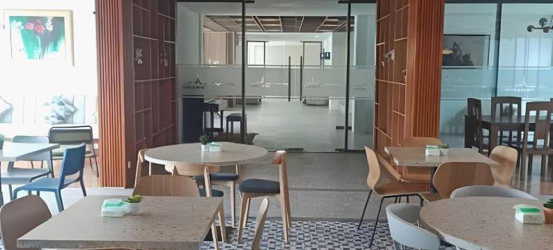 绘卷酒店 - 前称Jatinangor酒店及餐厅(Hotel Emaki Jatinangor - Formerly Jatinangor Hotel & Restaurant)图片