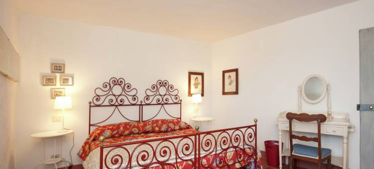 A Romantic Rocca Retreat图片