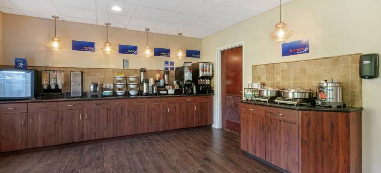 劳伦斯堡贝斯特韦斯特酒店(Best Western Lawrenceburg Inn)图片