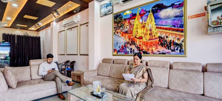 位于扬基纳加尔的15卧室公寓-12平方米|带1个独立浴室(FabHotel Chandra Dreams - 600m from Banaras Railway Station)图片