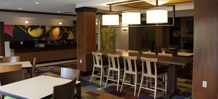 贝德福德万豪万枫酒店(Fairfield Inn & Suites Bedford)图片